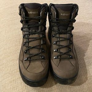 Lowa Hiking Boots